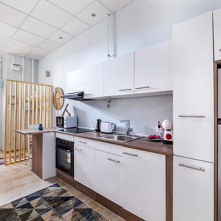 Golbarg Synagoge Apartment In Heart Of City Budapeste Exterior foto